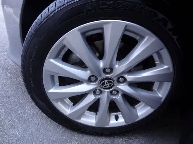 Thumbnail: 2020 Toyota Camry - 32