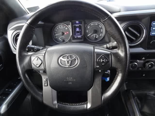 Thumbnail: 2016 Toyota Tacoma - 11