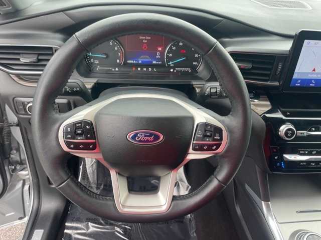 2023 Ford Explorer Limited 13