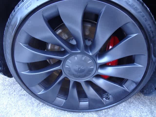 Thumbnail: 2023 Tesla Model 3 - 37