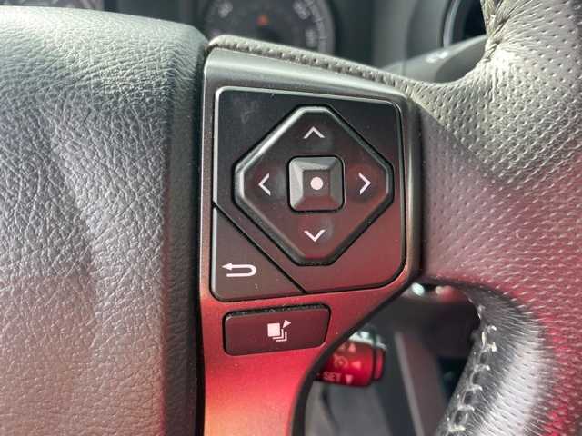 2017 Toyota Tacoma TRD Off-Road 15