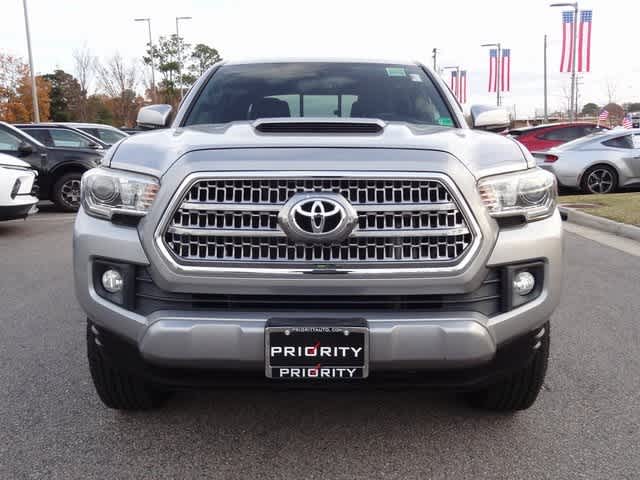 Thumbnail: 2016 Toyota Tacoma - 5