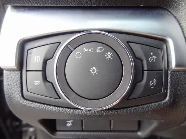 Thumbnail: 2018 Ford Explorer - 21