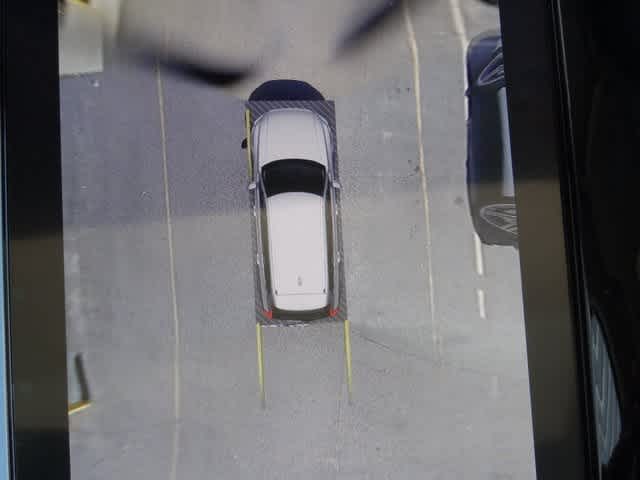 Thumbnail: 2016 Volvo XC90 - 31