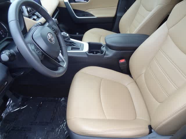 Thumbnail: 2023 Toyota RAV4 - 6