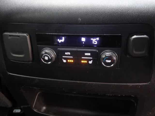 Thumbnail: 2020 GMC Yukon - 16