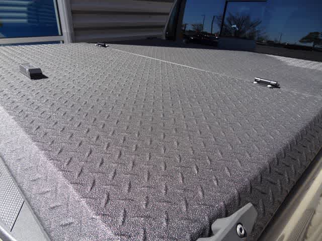 Thumbnail: 2023 Nissan Frontier - 10