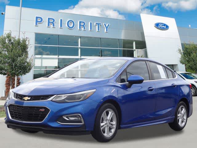 Thumbnail: 2018 Chevrolet Cruze - 1