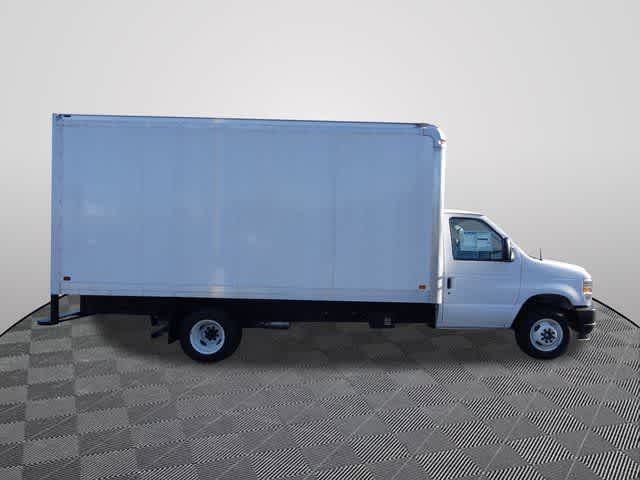 Thumbnail: 2024 Ford Econoline - 4