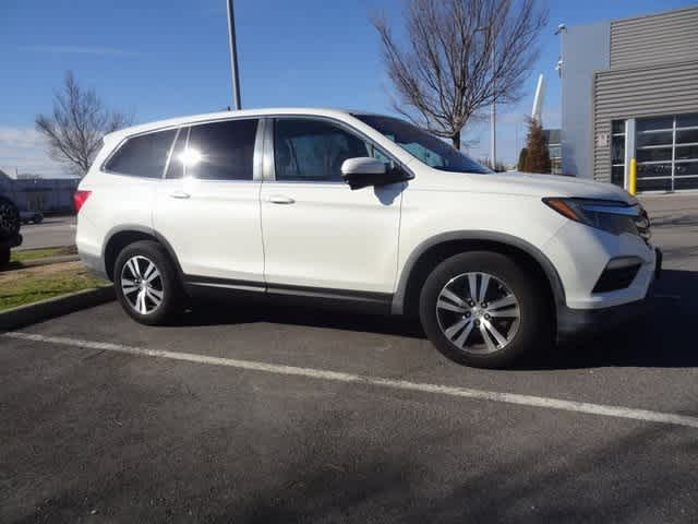 Thumbnail: 2016 Honda Pilot - 4