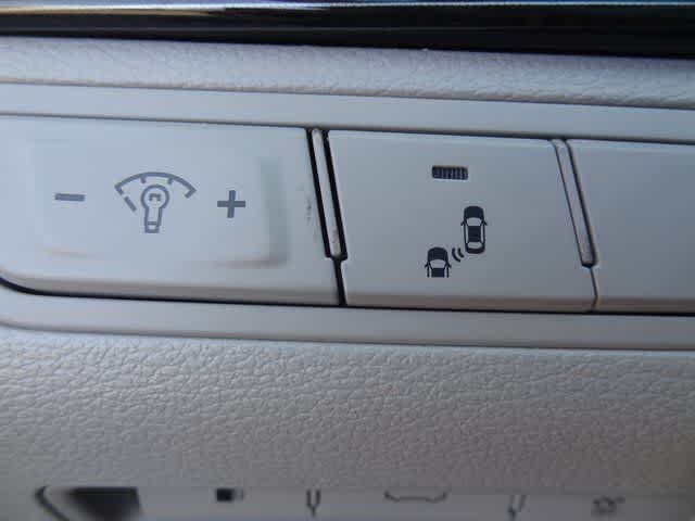 Thumbnail: 2018 Hyundai Sonata - 18