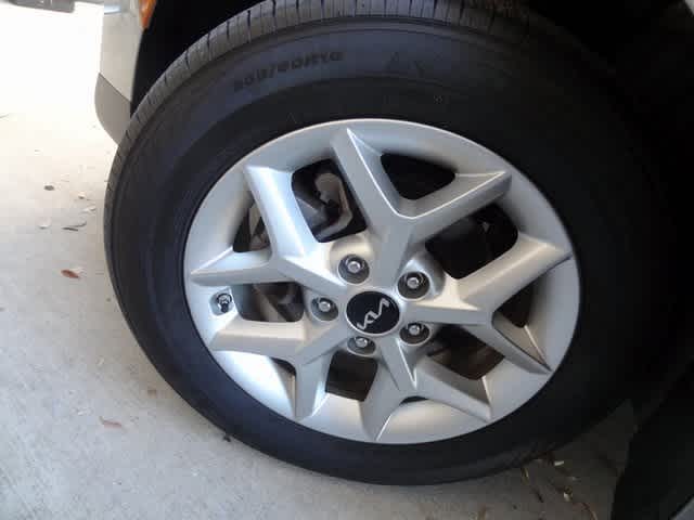 Thumbnail: 2023 Kia Soul - 32