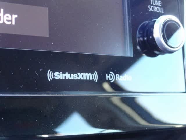 Thumbnail: 2022 Toyota Camry - 26