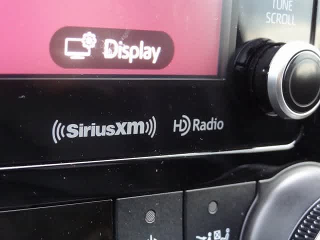 Thumbnail: 2022 Toyota Highlander - 32