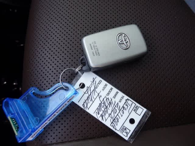 Thumbnail: 2018 Toyota 4Runner - 32