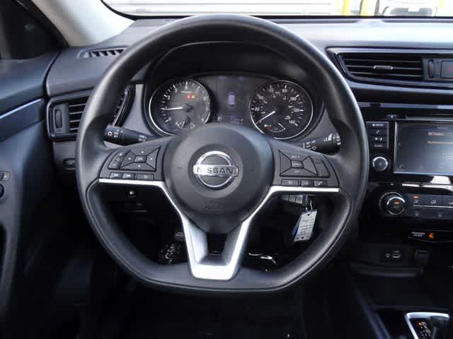Thumbnail: 2018 Nissan Rogue - 10
