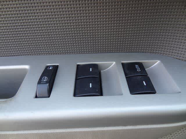 Thumbnail: 2012 Ford Escape - 15