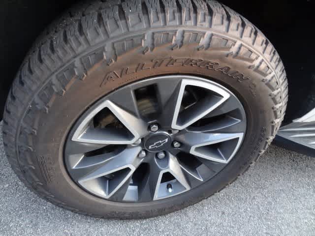 Thumbnail: 2022 Chevrolet Tahoe - 13