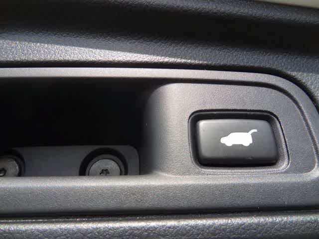 Thumbnail: 2019 Honda Pilot - 12