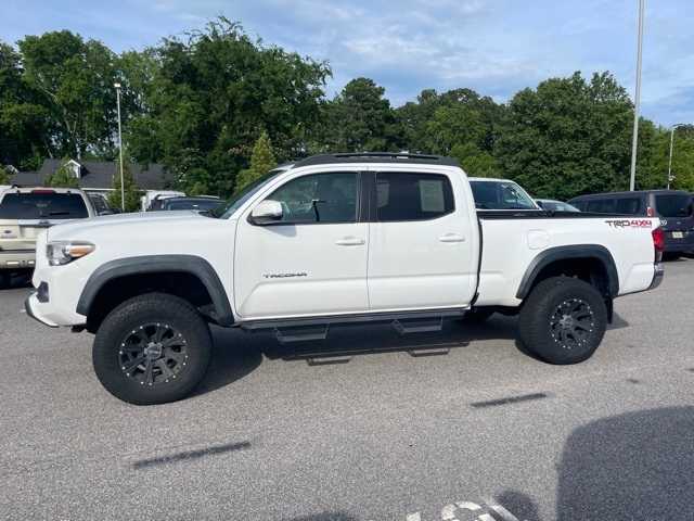 2017 Toyota Tacoma TRD Off-Road 2
