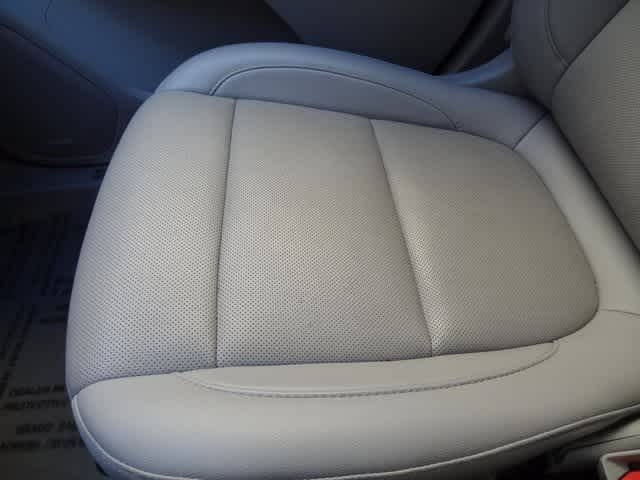 Thumbnail: 2023 GMC Acadia - 39