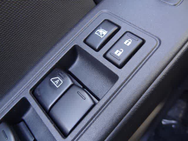 Thumbnail: 2024 Nissan Frontier - 15