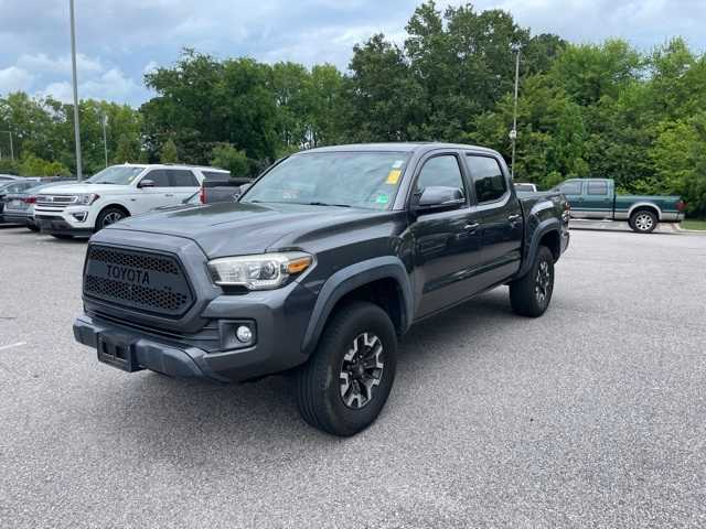 2017 Toyota Tacoma TRD Off-Road Hero Image