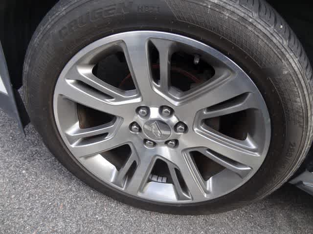 Thumbnail: 2016 Cadillac Escalade - 15