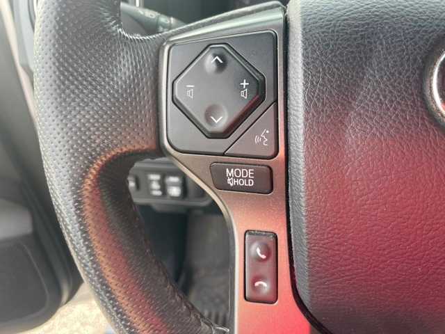 2017 Toyota Tacoma TRD Off-Road 14