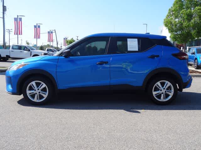 Thumbnail: 2023 Nissan Kicks - 2