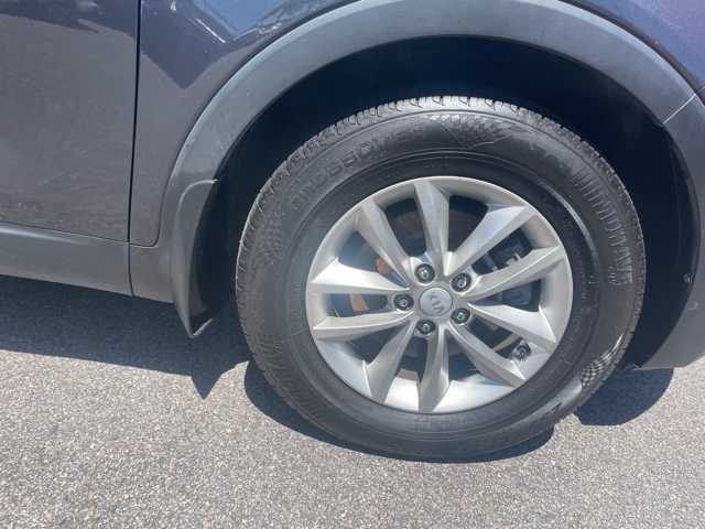 Thumbnail: 2016 Kia Sorento - 8