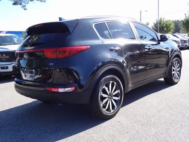 Thumbnail: 2017 Kia Sportage - 3