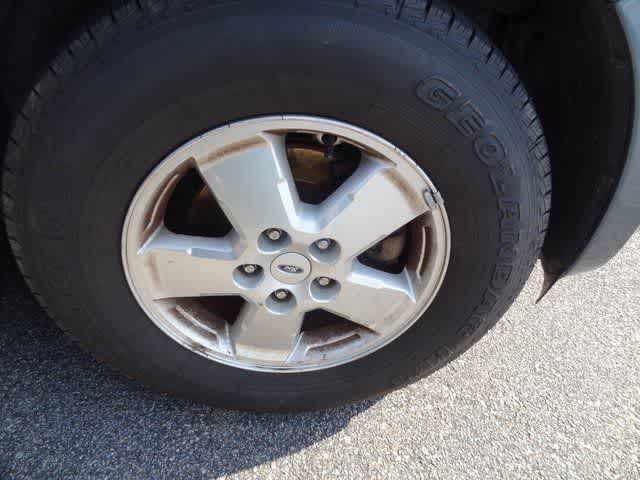 Thumbnail: 2012 Ford Escape - 21