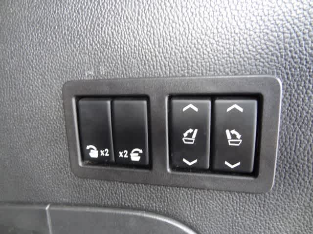 Thumbnail: 2020 GMC Yukon - 12