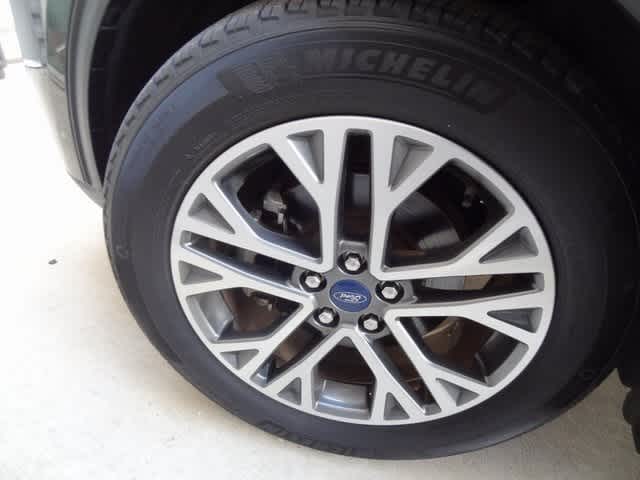 Thumbnail: 2022 Ford Escape - 43