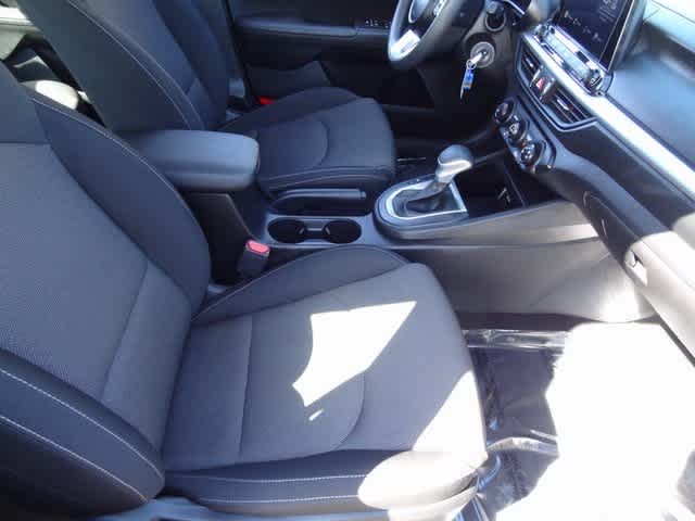 Thumbnail: 2023 Kia Forte - 12