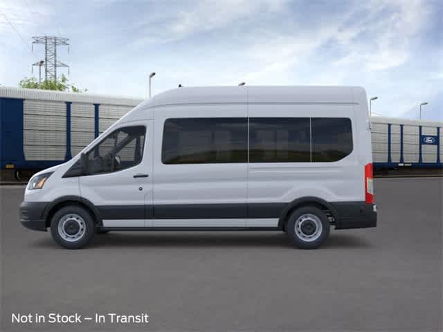 2025 Ford Econoline E-350 3