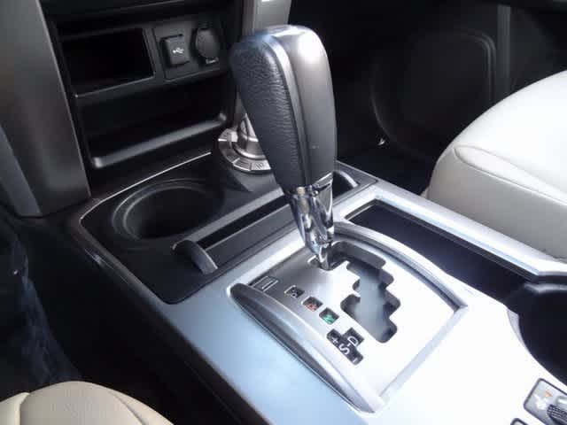 Thumbnail: 2020 Toyota 4Runner - 31