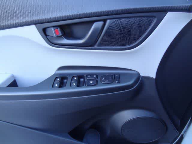 Thumbnail: 2022 Hyundai Kona - 13