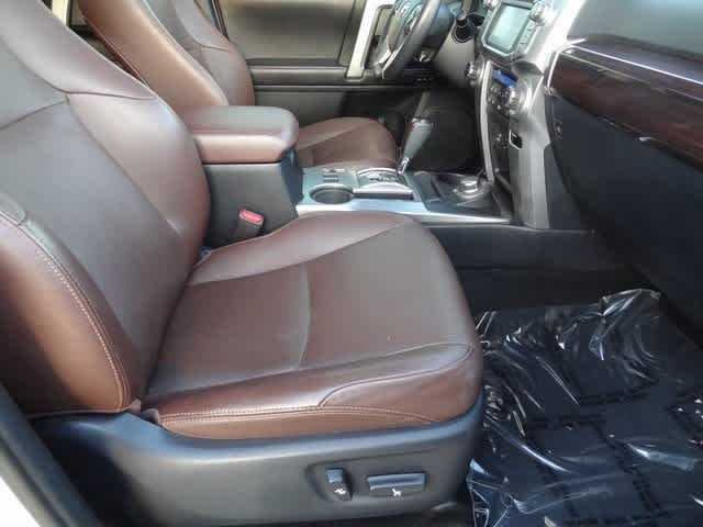 Thumbnail: 2018 Toyota 4Runner - 14