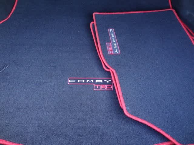 Thumbnail: 2022 Toyota Camry - 10