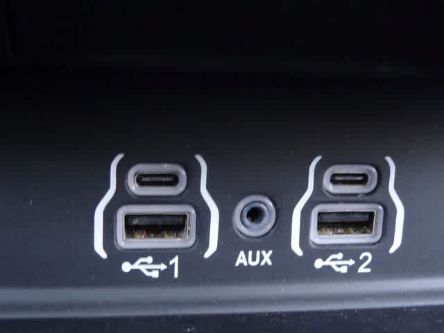 Thumbnail: 2025 RAM 1500 - 40