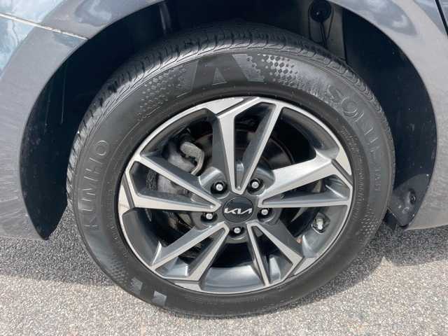 2023 Kia Forte LXS 27