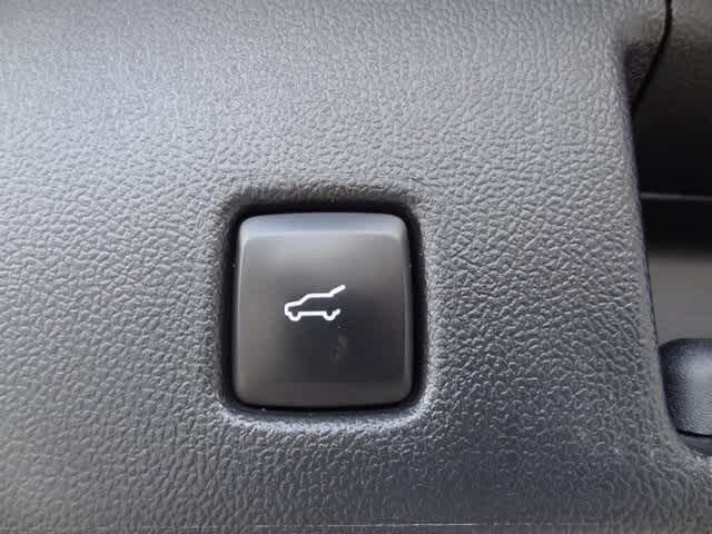 Thumbnail: 2022 Ford Escape - 9