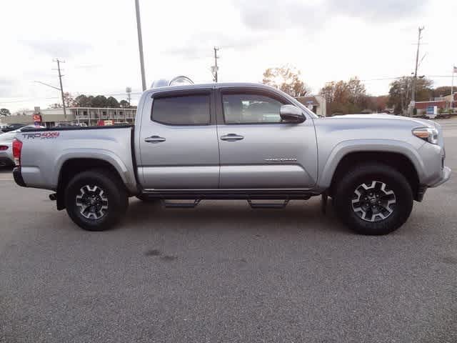 Thumbnail: 2016 Toyota Tacoma - 4