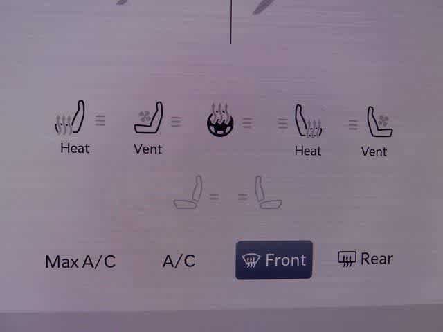 Thumbnail: 2025 RAM 1500 - 28