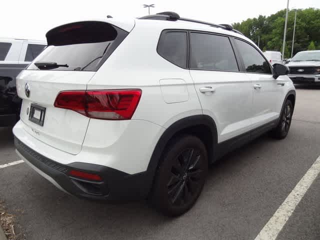 Thumbnail: 2023 Volkswagen Taos - 4