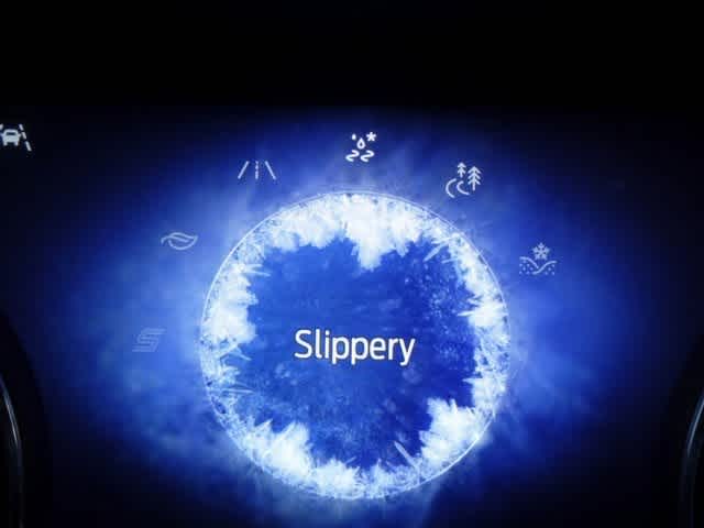 Thumbnail: 2022 Ford Explorer - 34