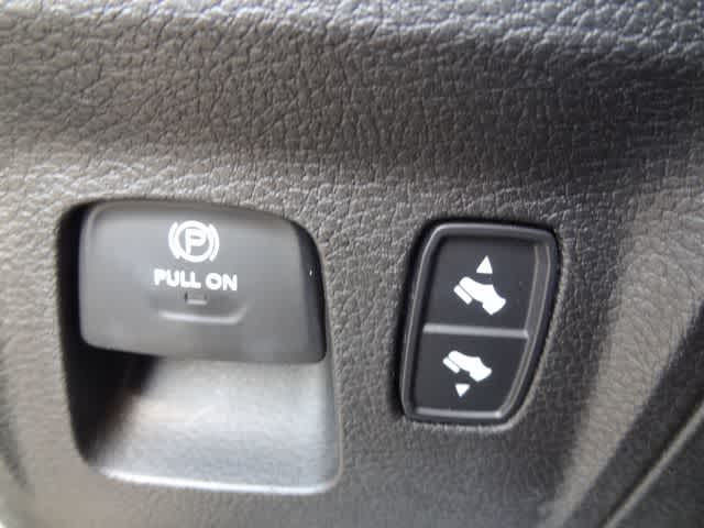 Thumbnail: 2021 RAM 1500 - 17