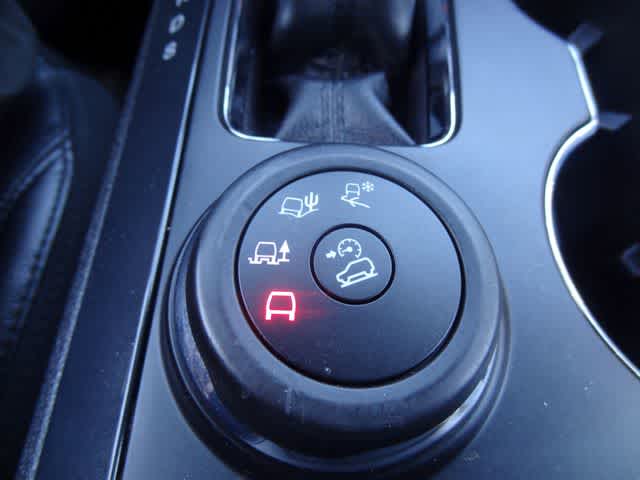 Thumbnail: 2018 Ford Explorer - 36